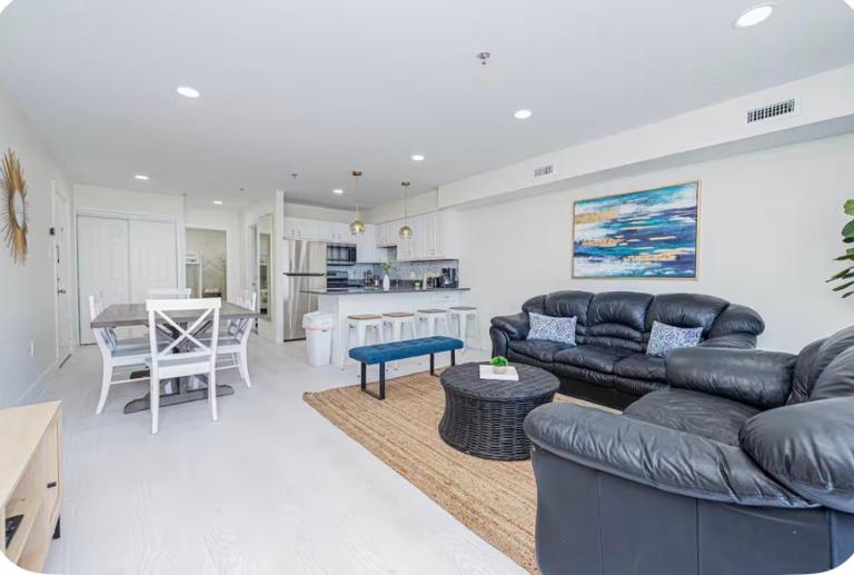 Modern Renovated Condo - 90 Steps to Beach - OCMD - B&B Ocean City