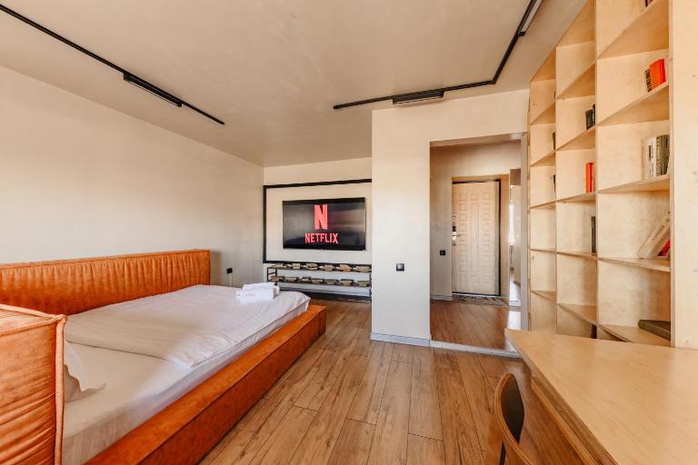 Фирменная квартира c домашним кинотеатром ЦУМ - Bed and Breakfast Petropavl