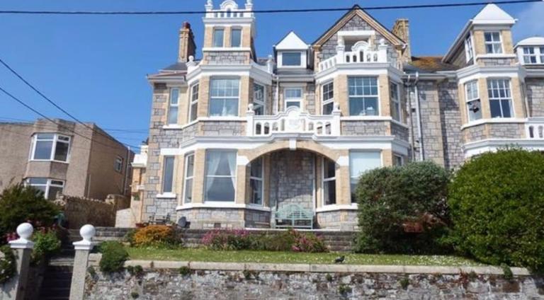 Perranporth Stay - Surf, Sand & Sunsets - B&B Perranporth