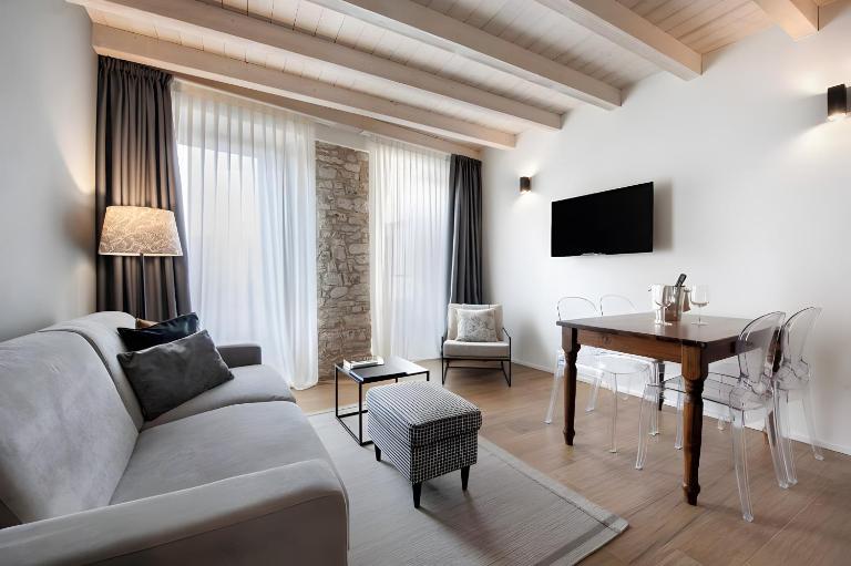 Il Vicolo Apartments Il Corso - B&B Garda