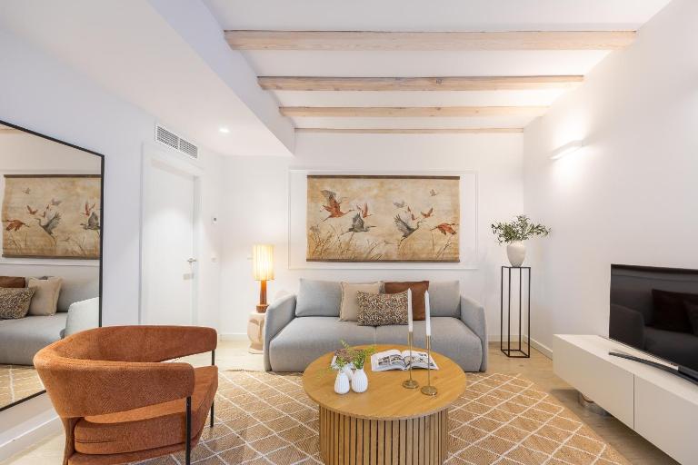 Calatrava - Darya Living - Ferienwohnung Madrid
