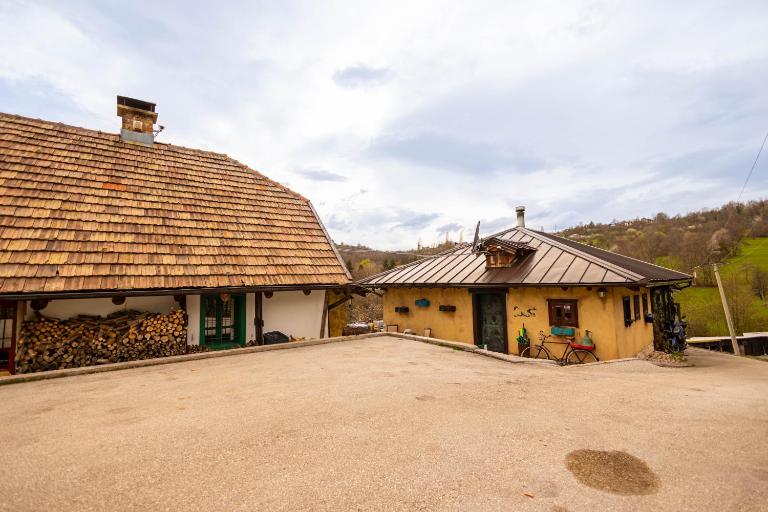Gastro Ranč Stara Avlija - B&B Sarajevo