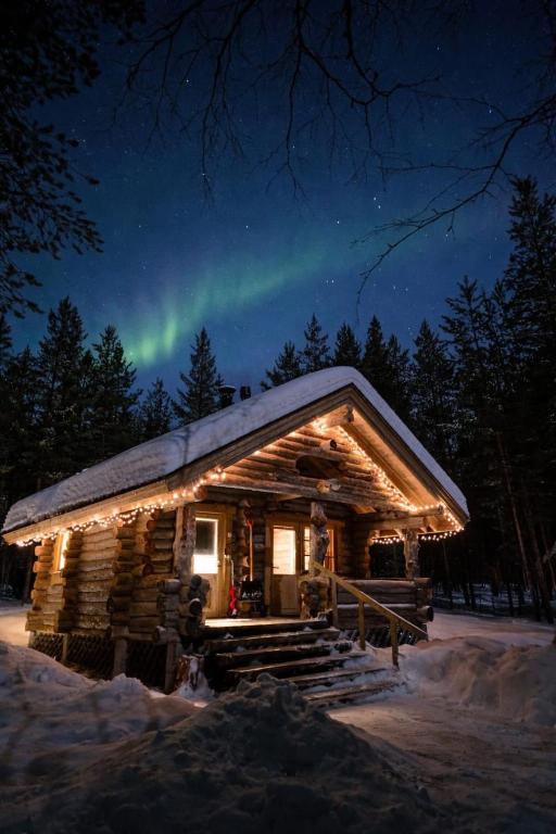 Norcota- Blockhaus mit Auroraskylight - B&B Inari