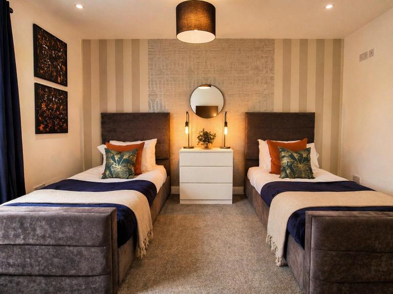 Elegant Flat in Bristol - Sleeps 8 - Garden - B&B Bristol