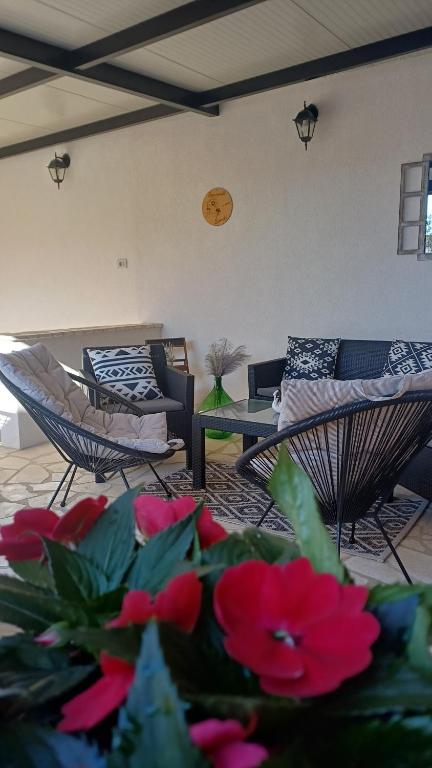 Casa Šimeti Charming Mediterranean Home near Poreč with Private Garden & Free Parking - Ferienwohnung Poreč