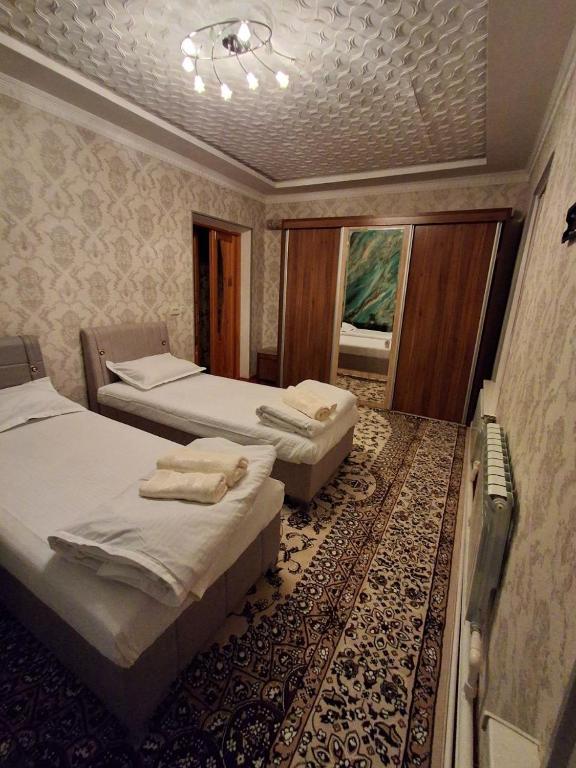 Adashboy Palace Family Guest House - B&B Samarkanda