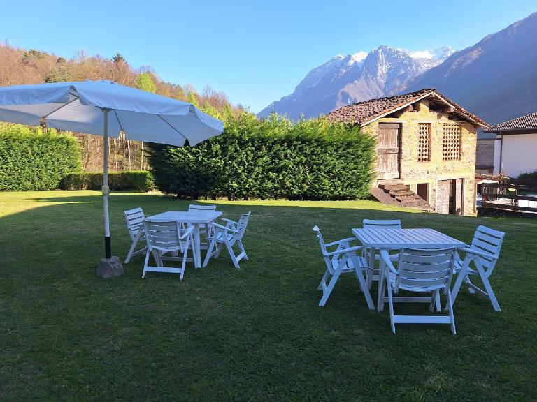 CASA PIER Tra montagne e lago con giardino e parcheggio - Ferienwohnung Taceno