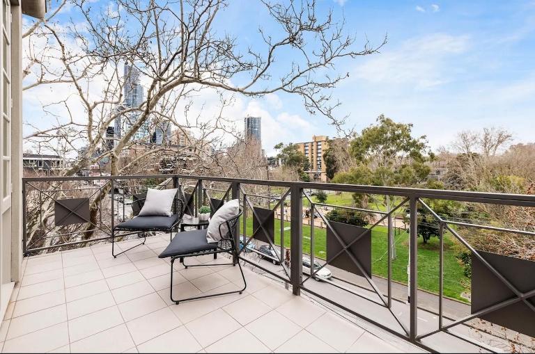 Luxury 3BR South Yarra Retreat Spa Bath BBQ & Cars - B&B Melbourne