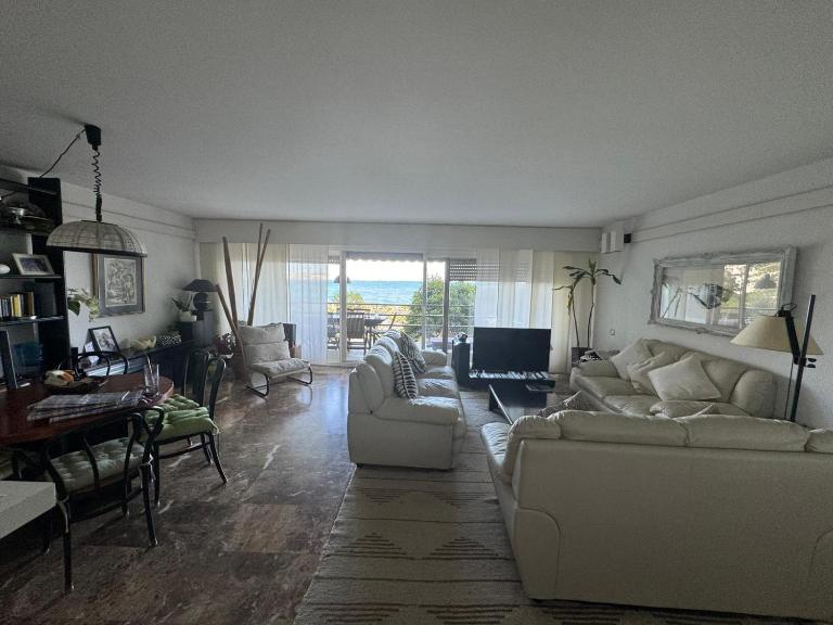 Exclusivo apartamento frente al mar en el corazón de la Costa Brava - Bed and Breakfast Calonge