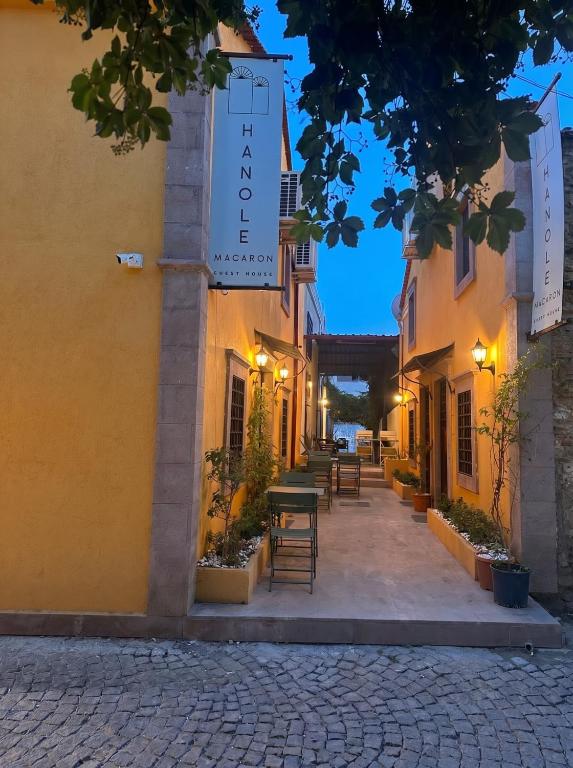Hanole Macaron Guest House - B&B Aivali