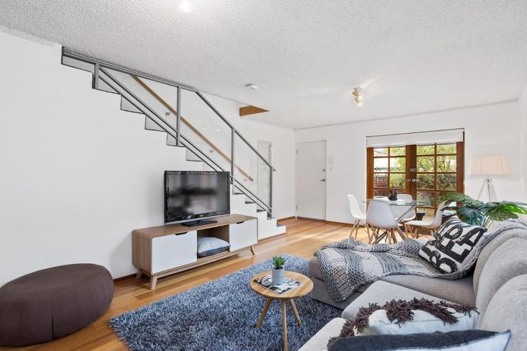 Modern, Comfortable Home Steps from Swan River in South Perth - Chambres d'hôtes Perth