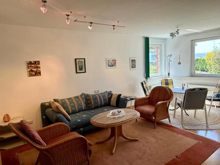 Gemütliche Ferienwohnung mit Sauna & Terrasse - Bed and Breakfast Monzingen