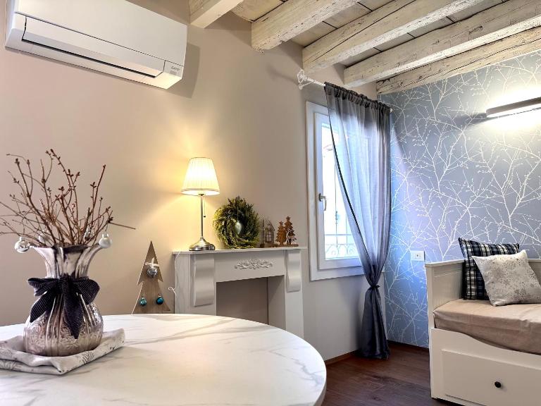 Snowflake Suite Elegante appartamento a tema Natale in centro a Chioggia - B&B Chioggia