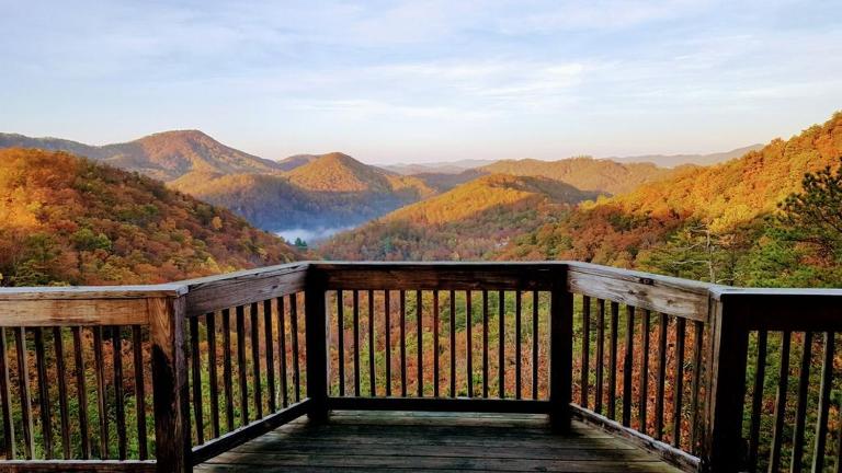 PEARLY GATES Cabin - the BEST VIEWS in the Smokies wifi hot tub - Ferienwohnung Sevierville