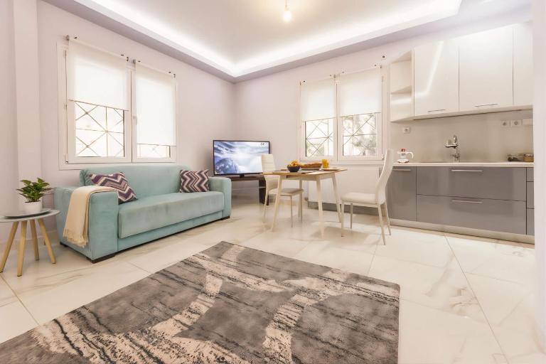 Modern fully-equipped house, 5 min walk from metro - B&B Atene
