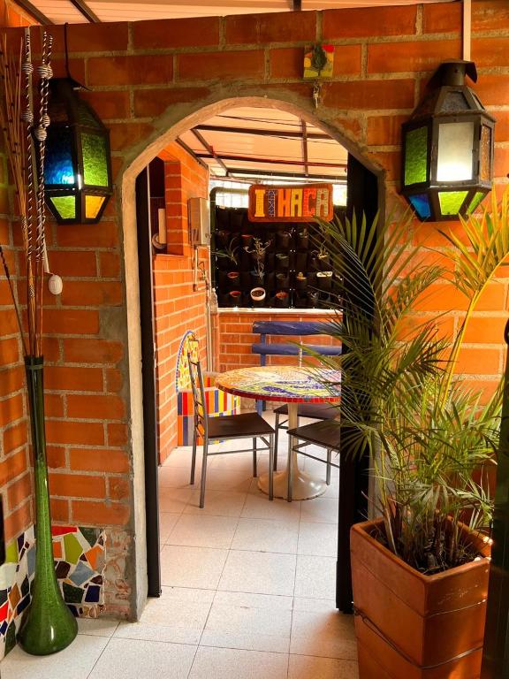 Habitación en Casa Ithaca en Floresta - Santa Lucía - B&B Medellín