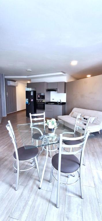 23 HERMOSO MONOAMBIENTE EQUIPADO Cómodo y céntrico! - B&B Santa Cruz de la Sierra