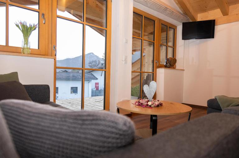 Ferienwohnung Alpengarten - B&B Mittenwald