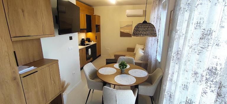 MEDA Apartman - B&B Sárvár