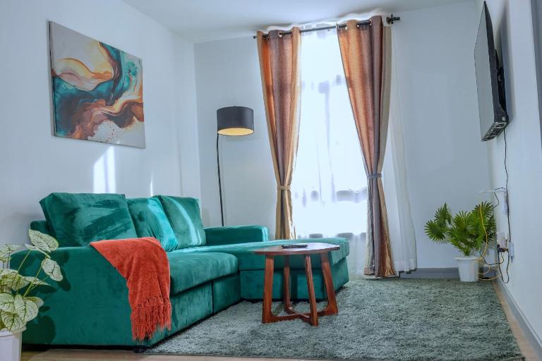 Oppenhaus Estates - Ferienwohnung Rironi
