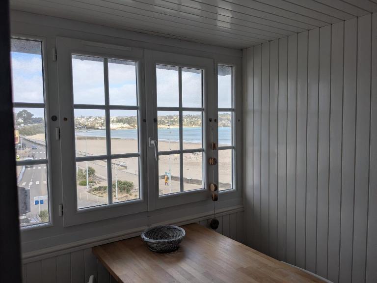 Les pieds dans l'eau - Vue mer - B&B Crozon