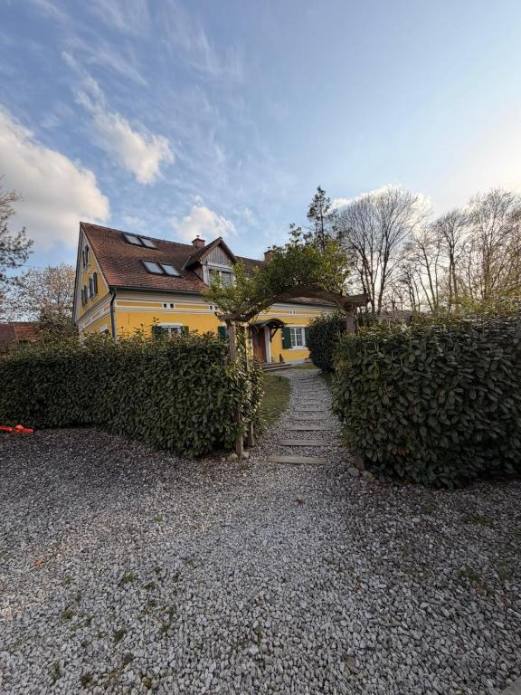 Charmante Ferienwohnung zum Wohlfühlen - Bed and Breakfast Oberrakitsch