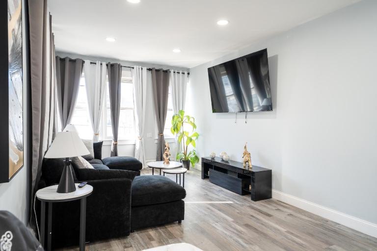 Modern 3BR Minutes to NYC & World Cup - Ferienwohnung North Bergen