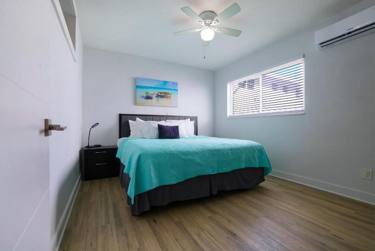 2Min WALK TO BEACHTrendy CondoKingKitchenPool7 - B&B Pompano Beach