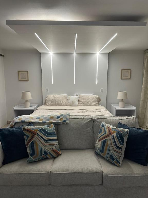 Cozy Modern Studio in the Heart of Condado Lagoon - Bed and Breakfast San Juan