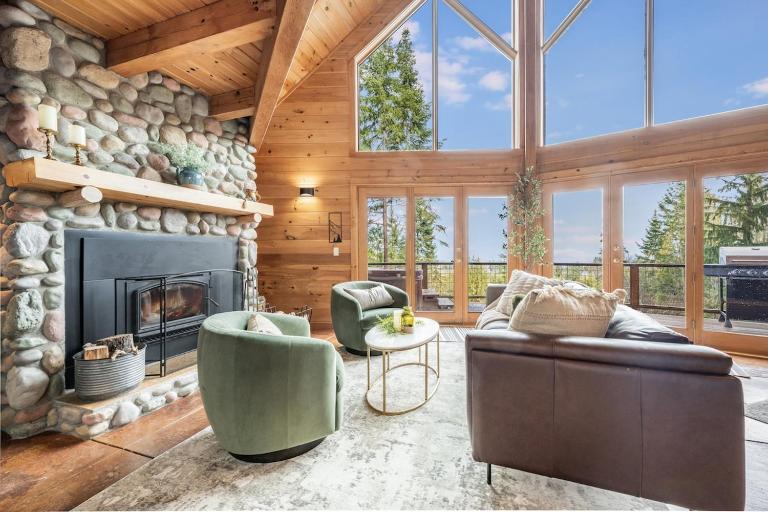 Private ocean view cabin by Olympic National Park, hot tub and gameroom - B&B Port Angeles