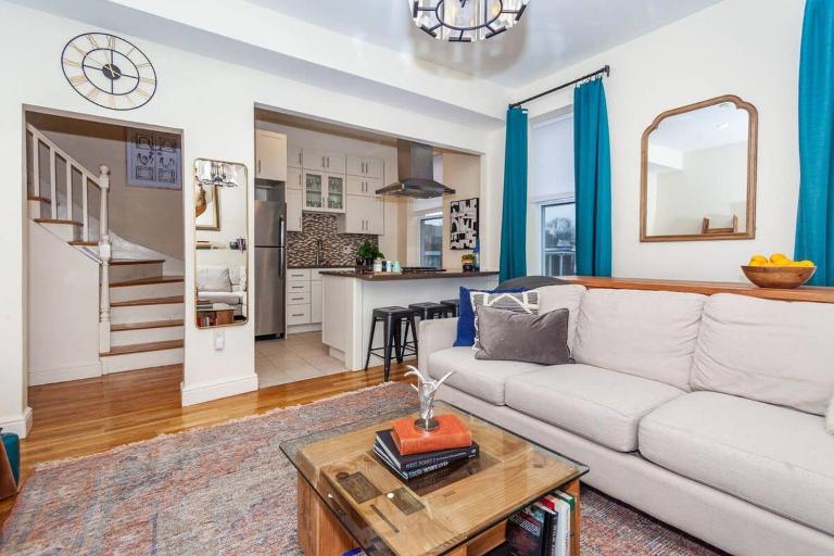 Essential Boston Home Near South End - B&B Boston