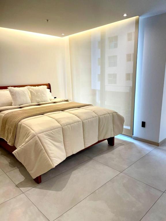 Elegant Studio Pool & Jacuzzi - B&B Quito