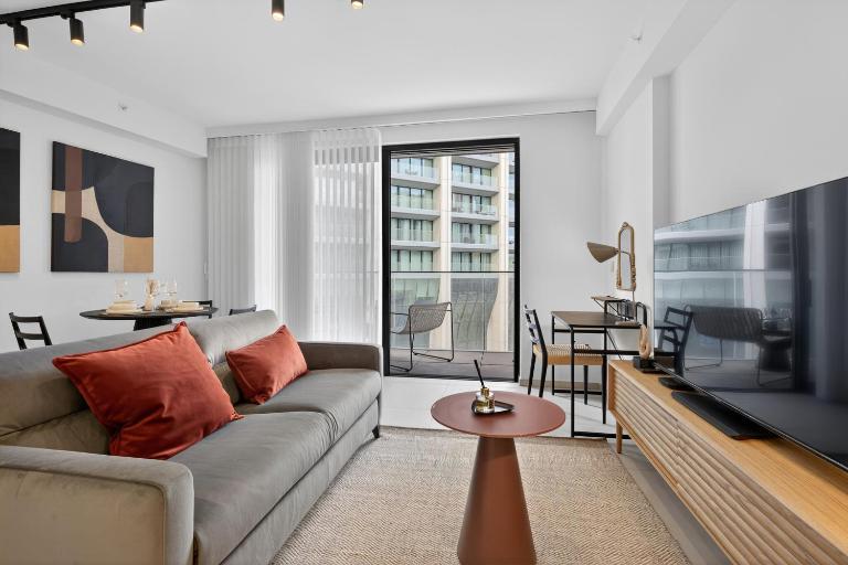 Studio Apartment in Mercury Suites With Pool Access - B&B San Julián