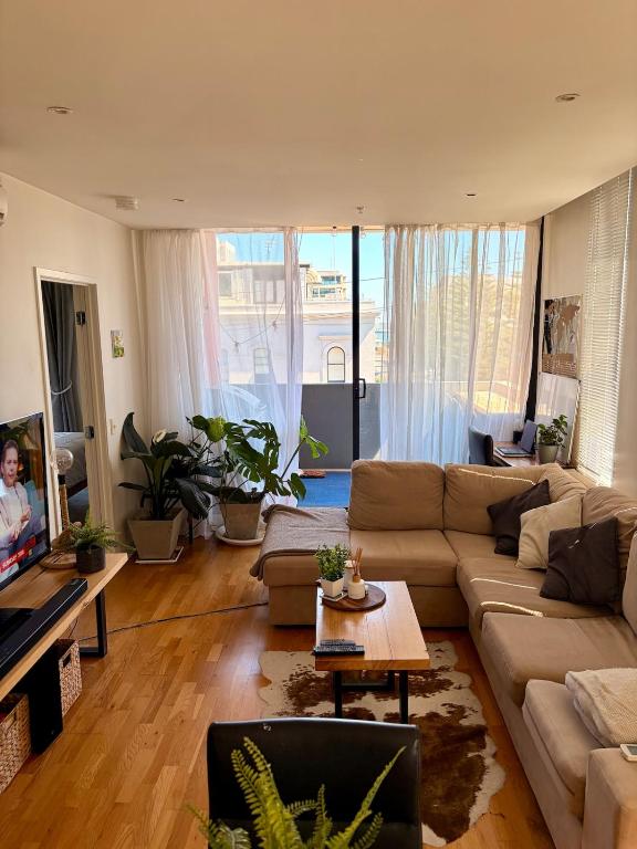Two bedroom apartment on rouse - B&B Melbourne