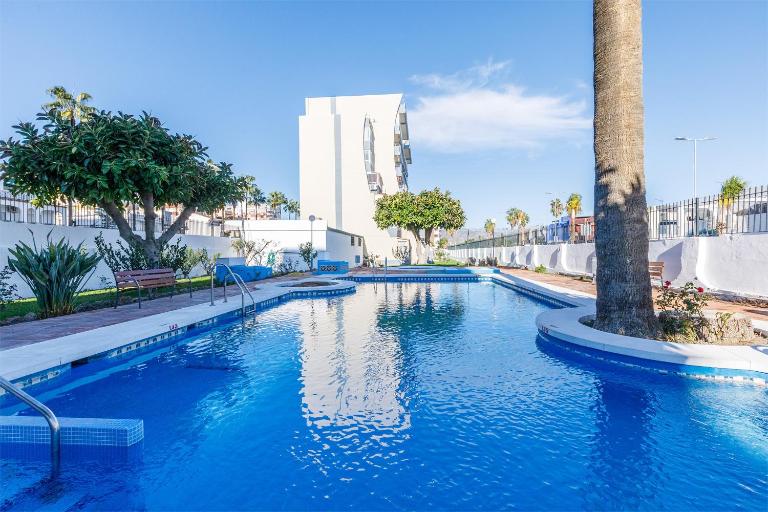 A&N Seafront Terrace & Pool Apartment - Ferienwohnung Torre del Mar