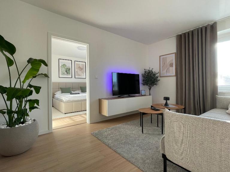 Apartmán Sihoť - pri Zimnom Štadióne - B&B Trenčín