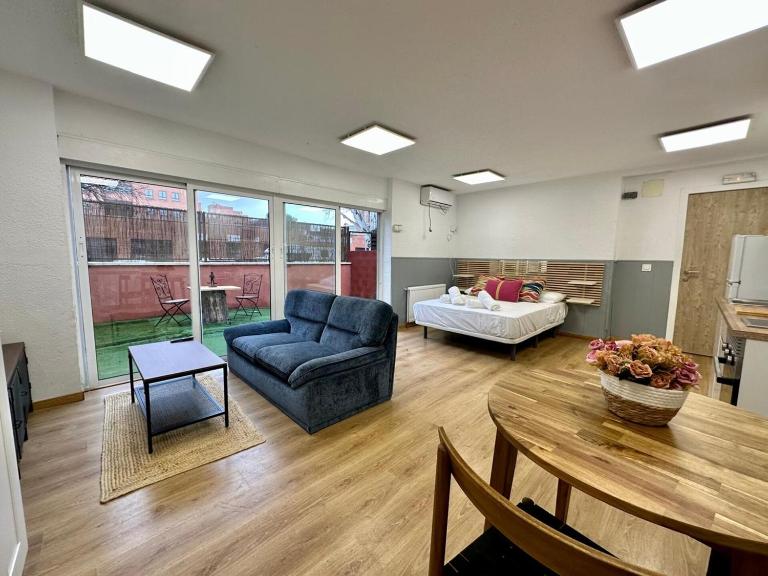 Fantástica casa con jardín - Ferienwohnung Madrid