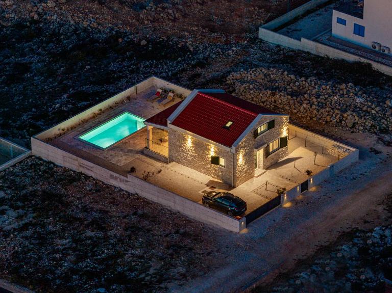 Stone House Cindrić in Ražanac - Ferienwohnung Razanac