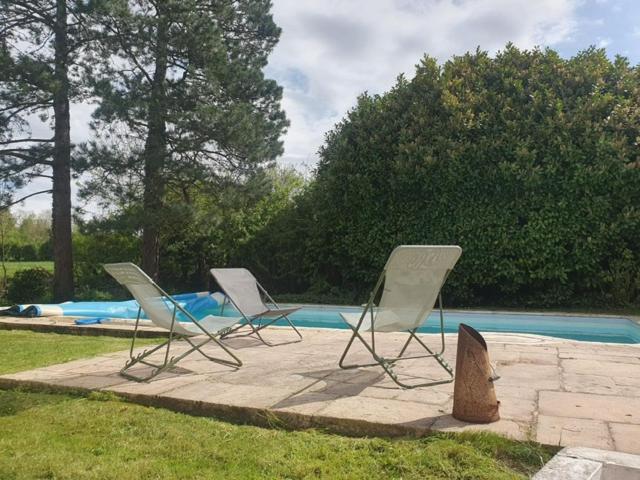 Longère 'Nature et Baies' - Bed and Breakfast Montigny