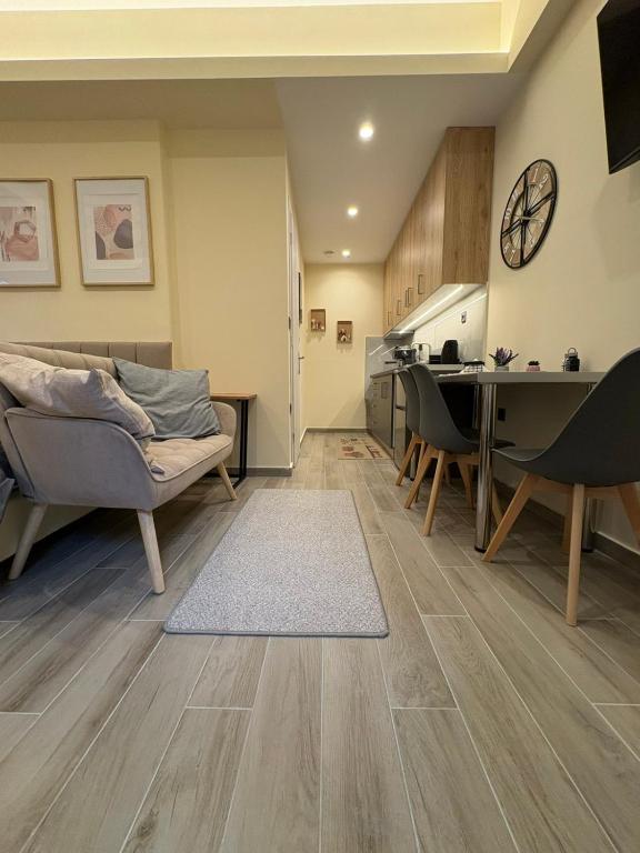 Stauroula & Thomas homes 2 - B&B Kalamata