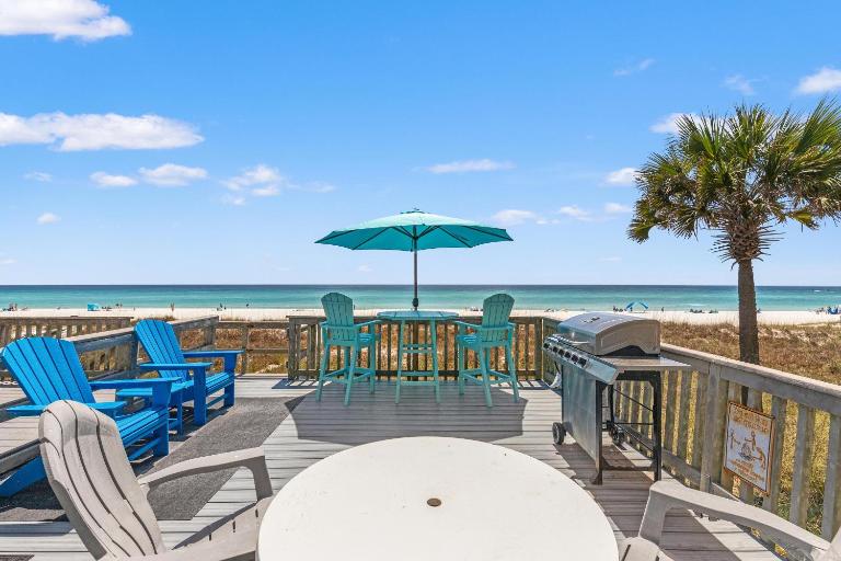 Premier Townhomes by Panhandle Getaways - B&B Panama City Beach