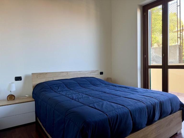 HOST4U - Melinda's Beach House in Imperia with big Terrace - B&B Imperia