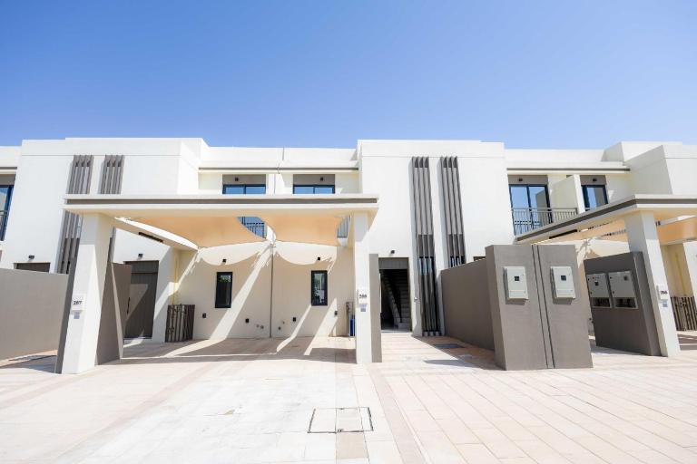 Premium 3BR Villa with Private Garden Near a Private Beach - Ferienwohnung Ra’s al-Chaima