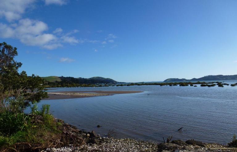 Oystercatcher Bay Boathouse - Bed and Breakfast Coromandel