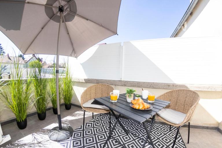 Le Carpe Diem - Détente & Bien-être - Balnéo, Sauna, CLIM, Terrasse, Parking privé - Bed and Breakfast Dole