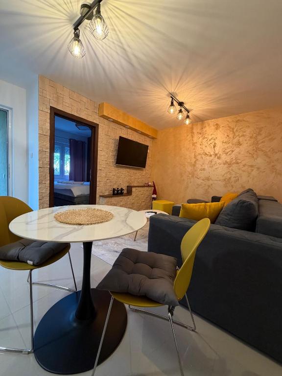 Casa verde 3 - Chambres d'hôtes Vrdnik