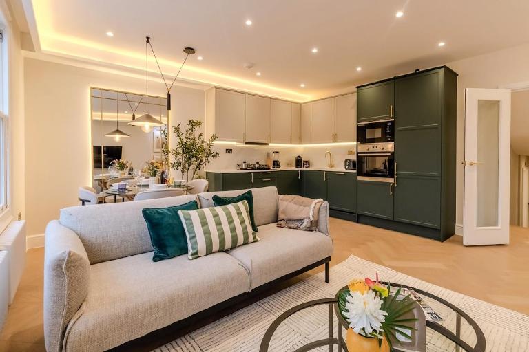 New Spacious 3 Bed 2 Bath Flat Near Central London - B&B Londra