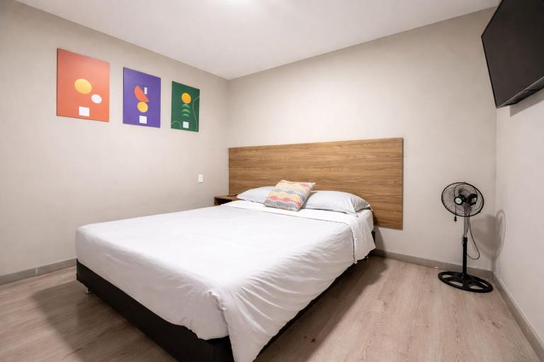 Aparta estudio cerca al Parque Lleras M202 By Roots Rentals - Ferienwohnung Medellín