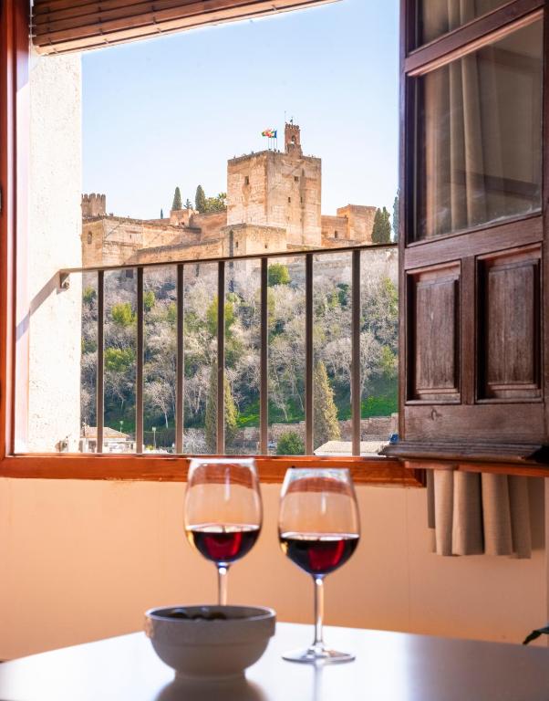 Spectacular Alhambra view roof terrace penthouse - B&B Granada