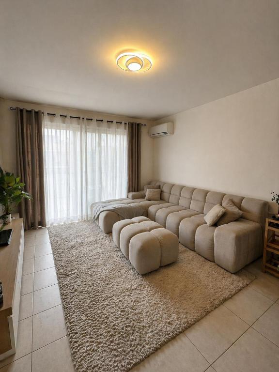 Casa Solara - 2 chambres & Piscine & Parking & Clim - B&B Villeneuve-Loubet